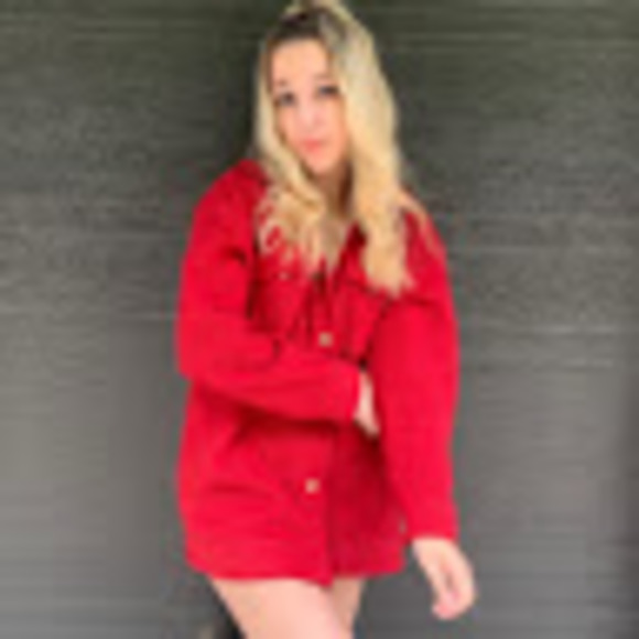 Meet your Posher, Alexandra - Picture 1 of 1